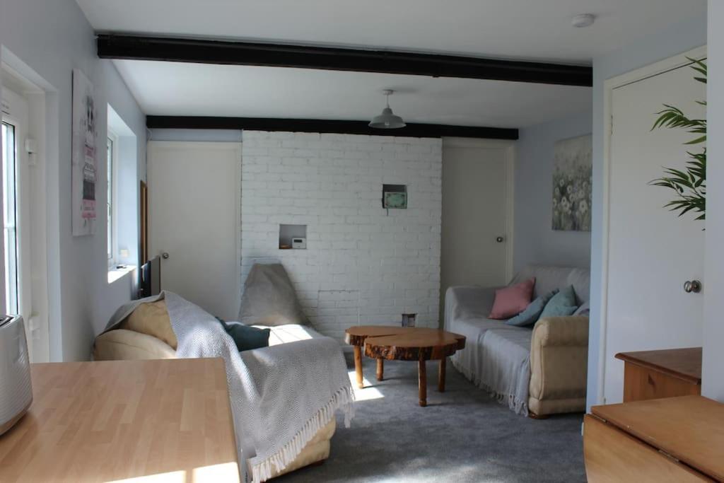 Cozy Country Cottage With Beautiful Rural Views New Quay Eksteriør bilde