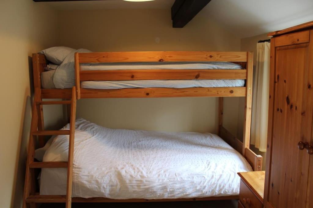 Cozy Country Cottage With Beautiful Rural Views New Quay Eksteriør bilde